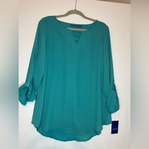 Women Apt. 9 Mossy Tunic Top
Blouse Sz M NWT